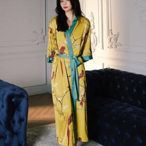 Kimono en Satin Imitation Soie pour Femme – Élégance et Confort à la Maison